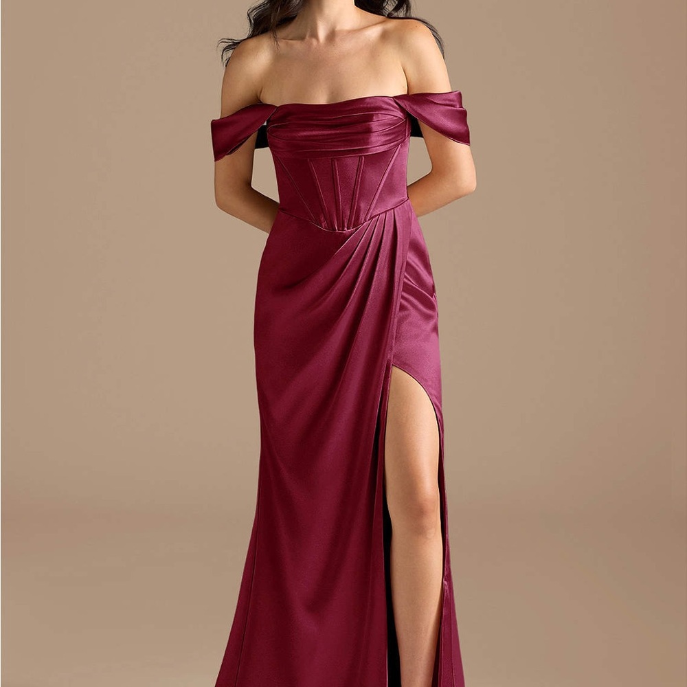 Ladivine Burgundy Prom Dress
